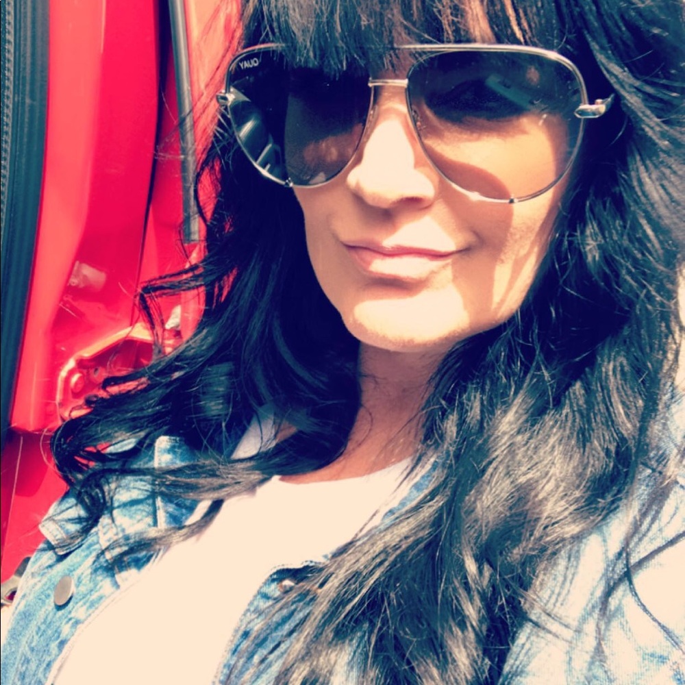 Meet your Posher, Lisa